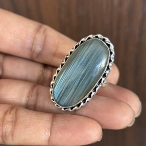 Bagues en labradorite bleue facettée, style bohème, religieuses et tendance, en gros, plaquées argent, pour femmes, pour mariage et fiançailles - Product Image 1