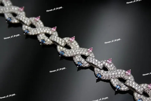 Pulsera de Eslabones Infinitos con Incrustaciones de Piedras Azules y Rosas, Estilo Diamante, Joyería de Lujo para Muñeca, Estilo Hip Hop - Product Image 3