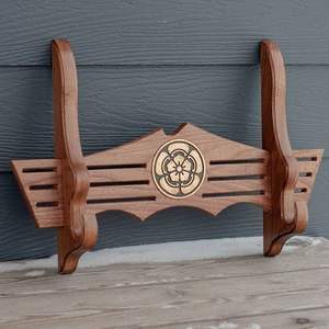 Support d'épée en bois artisanal |   Affichage de style médiéval |   Commandes en gros - Product Image 1