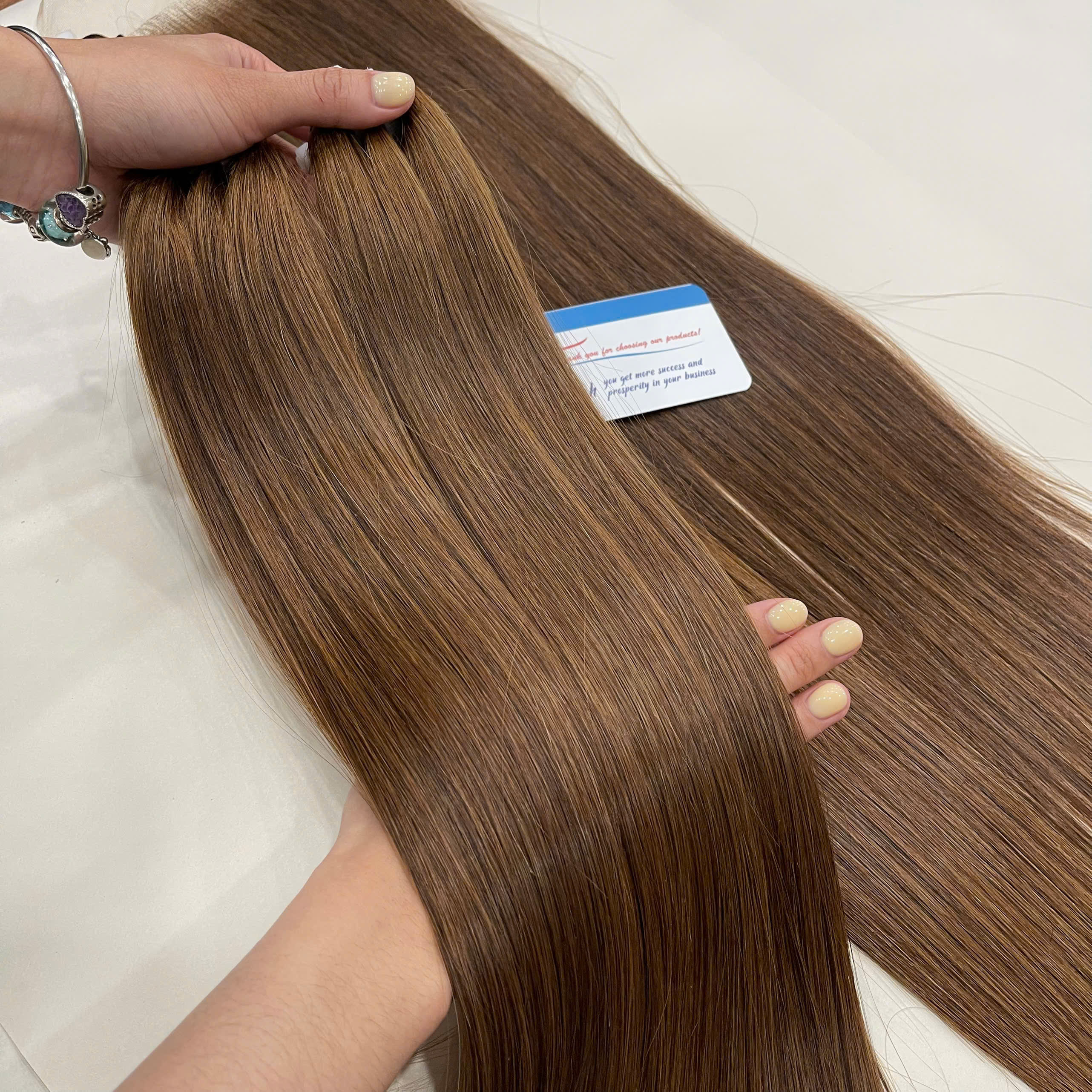 สีน้ำตาล