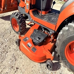Tractor Agrícola Subcompacto BX25D 4WD Color Rojo, Tractor Multifuncional con Transmisión por Engranajes, Bomba de Caja de Cambios para Agricultura - Product Image 6