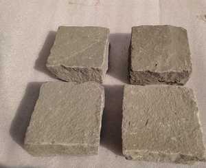 Adoquines de adoquines de piedra natural para exteriores Sagar, arenisca negra india en tipo guijarro para camino de entrada de jardín - Product Image 3