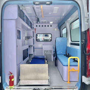 Ambulance d'occasion diesel manuelle Euro 4, 3-8m, à châssis long, véhicule clinique mobile, conduite à gauche, 7 places, en provenance du Japon pour l'importation - Product Image 4