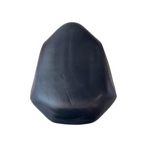 Siège passager d'origine Yamaha MT-07 2014-2016 d'occasion en plastique, cuir et carbone - Product Image 1