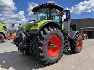รถแทรกเตอร์ Claas AXION 920 ปี 2024 กำลัง 230 แรงม้า ขับเคลื่อน 4 ล้อ เกียร์ธรรมดา เครื่องยนต์ FPT ผลิตภาพสูง - Product Image 5