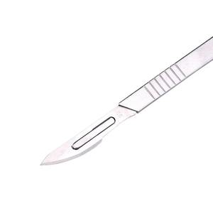 Mango de Bisturí Quirúrgico Manual de Acero Inoxidable Premium Reutilizable, Instrumento Médico Ergonómico para Procedimientos de Corte Preciso - Product Image 5