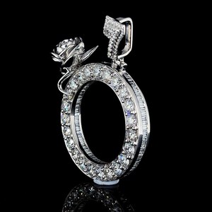 Colgante de moissanita personalizado con flor rosa para mujer, colgante helado VVS, diamantes redondos de corte brillante, Plata de Ley 925 - Product Image 4
