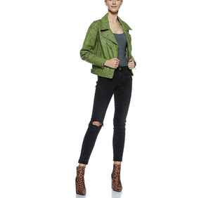 Veste en jean matelassée en coton à manches longues pour femmes Quantités personnalisées disponibles en noir bleu avec poches Manteau OEM Style le plus récent - Product Image 2