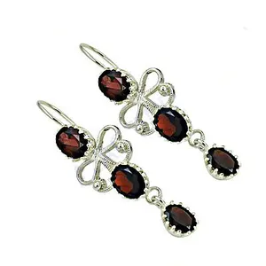 Boucles d'oreilles pendantes tendance en argent sterling 925 avec zircon pour femmes, cadeau idéal ou bijoux religieux/classiques - Product Image 1