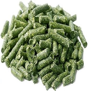 Pellets de Alfalfa y Pacas de Heno para Caballos, Ganado, Cerdos, Peces y Perros - Suministro a Granel - Product Image 1