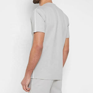 Ropa de calle personalizada, chándal de verano para hombre, chándal personalizado de 2 piezas para hombre, camiseta de manga corta y pantalones, conjunto de ropa para correr - Product Image 5