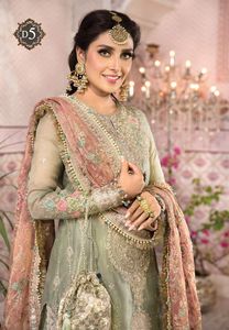 Nikkah robe de mariée de mariée qualité exportation Kurta ensemble longue Maxi Sharara conception trapèze avec décoration de perles perlées - Product Image 4