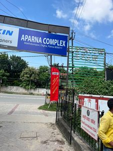 Banderas Promocionales Personalizadas con Astas de Aluminio, Impresión Digital en Poliéster, Cualquier Tamaño, Base Pesada con Relleno, Máxima Resistencia al Viento - Product Image 2