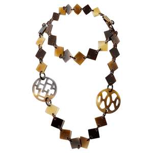 สร้อยคอเขาควายเคลือบแล็กเกอร์ทำจากไม้สีน้ำตาลเบจสร้อยคอเขาควายธรรมชาติทำด้วยมือสินค้าอินเดีย - Product Image 3