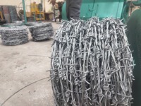 Machine à souder automatique pour grillage barbelé CHIHO CHK-01, diamètre de fil 2,8-3,2 mm, capacité 48 fils/m, puissance 5,5 kW, fabriquée à Binh