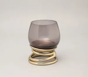 Portavelas de mesa de aluminio para comedor Metal y vidrio Decoración navideña para el hogar Diseño elegante del artista - Product Image 6