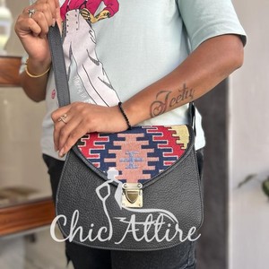 กระเป๋าสะพายพาดลำตัวสำหรับผู้หญิงกระเป๋าสะพายหนังแท้ดีไซน์วินเทจคุณภาพสูงอเนกประสงค์ - Product Image 1