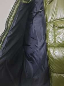 แจ็กเก็ตขนเป็ดแวววาวสำหรับผู้ชายเสื้อแจ็กเก็ตผ้าใบกันหนาวบุโพลีเอสเตอร์สีเขียวมะกอกถอดออกได้สไตล์สตรีทแวร์ - Product Image 4