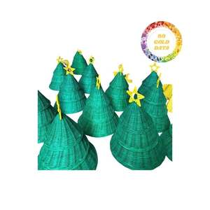 Venta al por mayor de adornos navideños de bambú y ratán árboles Cajas de Regalo y medias hechas a mano para decoración festiva - Product Image 5