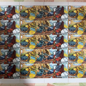 Timbres Royaume-Uni de première qualité, ensemble de grands autocollants en vrac pour étiquettes et notes, autocollants de timbres-poste Royal Mail - Product Image 1