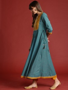 Traje indio pakistaní para mujer con estampado de motivos étnicos, kurta de algodón puro con pantalones y dupatta - Product Image 2