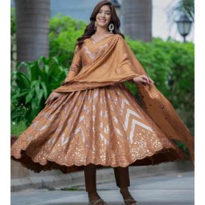 Traje Anarkali clásico con impresionante atuendo encantador de trabajo con lentejuelas para celebraciones y reuniones tradicionales - Product Image 1