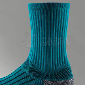 Chaussettes de cricket personnalisées en gros pour hommes, chaussettes de sport antidérapantes mi-mollet pour l'entraînement, modèle 2025 - Product Image 6