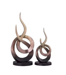 Vaisselle contemporaine structurée de paon en métal faite à la main Sculpture d'art Figurines en métal en laiton pour la décoration - Product Image 3