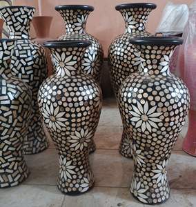 Vase et ornement en céramique artistique pour la décoration de la maison - Produit en poterie et émail - Product Image 1