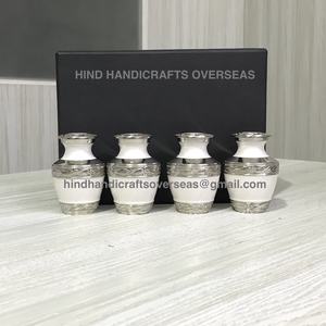 Mini urne américaine en laiton nacré blanc plaqué nickel Petites fioles Mini souvenir pour les cendres sacrées de bébé Hommes Femmes Cendres humaines - Product Image 4