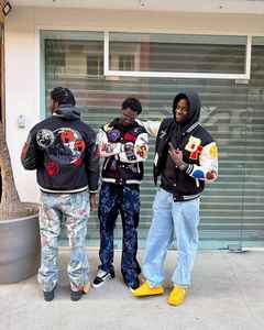 Chaqueta universitaria con letras de béisbol personalizada de alta calidad de fabricante OEM para hombre, bordado de chenilla, Mangas de cuero de calle alta - Product Image 3