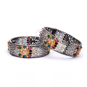 Brazaletes de diseñador de patrón de lujo, brazalete oxidado de plata, accesorios Kada, brazaletes para boda Mehndi, Haldi , Sangeet, brazalete de desgaste - Product Image 4