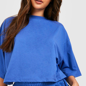 เสื้อยืดครอปของผู้หญิงลำลองพิมพ์โลโก้ออกแบบได้ตามต้องการชุดเดรสสั้นสไตล์วินเทจ - Product Image 3