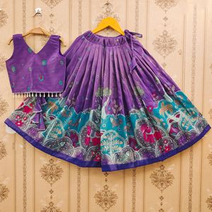 Ensemble Lehenga Choli Shoryam Fashion pour filles avec dupatta |   Vêtements ethniques pour enfants en polyester imprimé violet pour Diwali, mariage et fête - Product Image 3