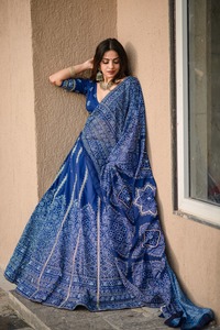 FashionHarbour vente en gros de style Bollywood Bandhani impression numérique Lehenga Choli vêtements ethniques indiens bon marché pour les femmes - Product Image 2