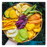 Gezonde knapperige gedroogde gemengde fruitchips & pompoensnacks - zoet biologisch