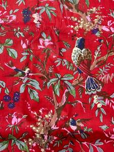 100% tela de algodón puro Pájaro Rojo Floral estampado a mano 70gsm Nomex para coser vestidos acolchados o cortinas vendidas por yarda - Product Image 2