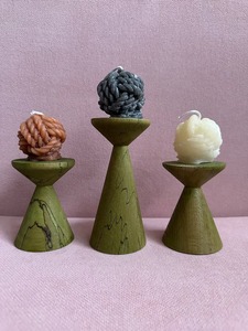 Porte-bougie en bois vert élégant pour la décoration de la maison, centre de table, présentoir, utilisation festive et style d'intérieur en provenance d'Inde - Product Image 5