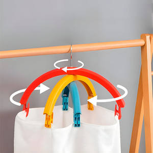 Cintre en plastique Myrva Rainbow Hook avec pinces pour le rangement des vêtements dans la garde-robe - Product Image 5