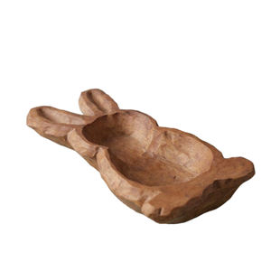 Plato de Madera de Nogal con Forma de Conejo, Plato para Servir Hecho a Mano con Estampado Animal, Regalo Perfecto para Amantes de los Animales, Úselo como un Plato de Estilo Magnífico - Product Image 3