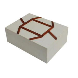 Mejor calidad al por mayor estilo europeo de madera de acacia y resina hecho a mano tipo de regalo joyero caja de regalo embalaje de joyería - Product Image 4