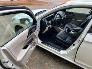 Honda Accord Plug-in LHD d'occasion 2014 - Product Image 2