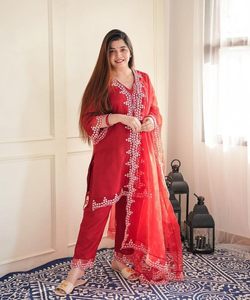 นวมคลุมหน้าสไตล์อินเดียปากีสถานพร้อมทําชุดผ้าฝ้ายผู้หญิงเย็บชุดผู้หญิงที่สง่างาม - Product Image 5