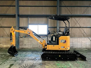 Excavadora compacta diésel hidráulica Cat 302 CR de 2.2 toneladas, 21HP, nueva/usada, con giro de cola cero, a precio económico. - Product Image 1