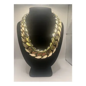 30mm Miami Cuban Link Chain 1 kg- Heavy solid, big Cuban chain Stainless Steel-Gold plated, Fashion, Trendy. 14k gold