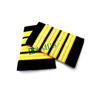 Épaulettes de rang brodées en fil d'or OEM planche d'épaule rigide vente en gros d'épaulettes de cérémonie brodées à la main - Product Image 1