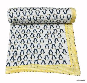 Compra al por mayor al mejor precio Algodón Lavado a máquina Reversible Handblock Impreso Katha Baby Edredón - Product Image 1