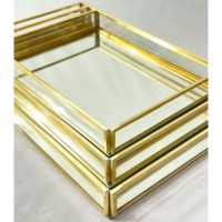 Plateaux en verre rectangulaires modernes de luxe avec cadre en laiton, tailles personnalisées pour la décoration