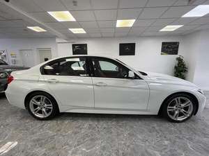 BMW Série 3 2.0 320i d'occasion 2013 (conduite à gauche/droite) - Product Image 2