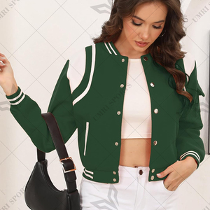 Chaqueta universitaria recortada para mujer en verde oscuro con paneles de contraste blancos y ribete acanalado hecho de poliéster suave y mezcla de algodón - Product Image 2